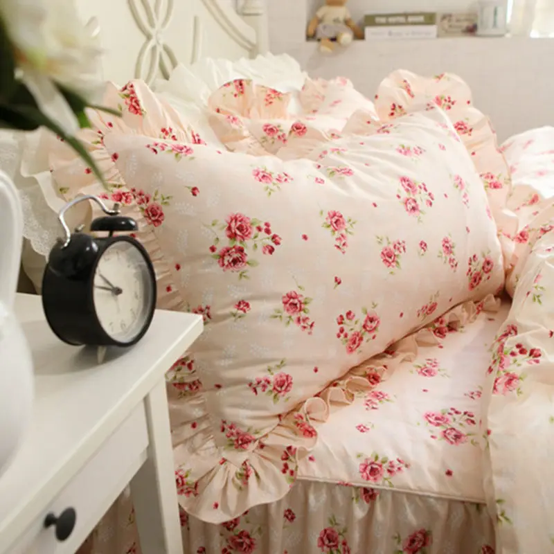 2pcs Red Rose Print Pillowcase Elegant Ruffle Pillow Sham Cotton Floral Decorative Pillowcase