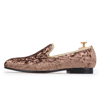 

men dress shoes Golden Totem Printing Men's Velvet European-style banquet low to help men shoes