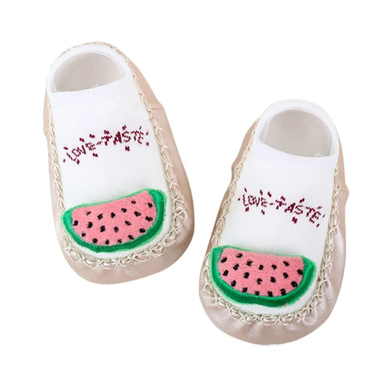 Детская обувь; носки для новорожденных мальчиков и девочек; стильные Нескользящие мягкие хлопковые Мокасины из искусственной кожи с изображением арбуза, клубники, груши - Цвет: k