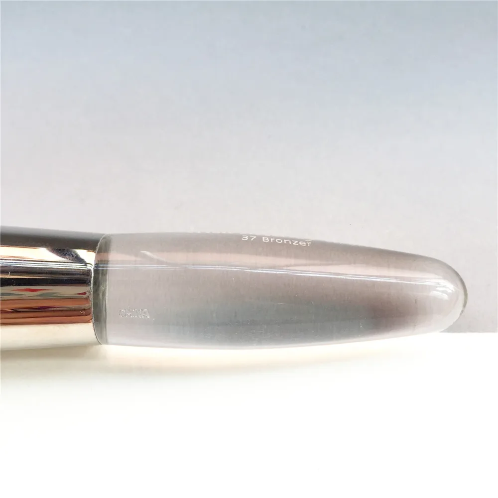 Trish McEvoy BRUSH 37 BRONZER _ 6