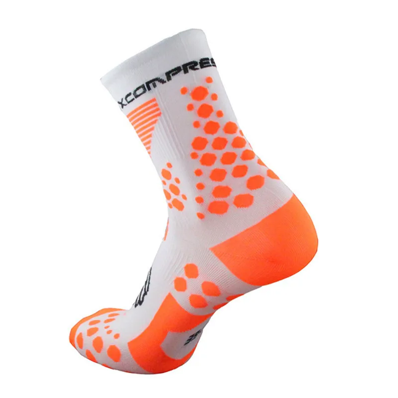 2017-Professional-brand-sport-socks-Protect-feet-breathable-wicking-socks-popular-cycling-socks-compression-socks.jpg_640x640 (5)