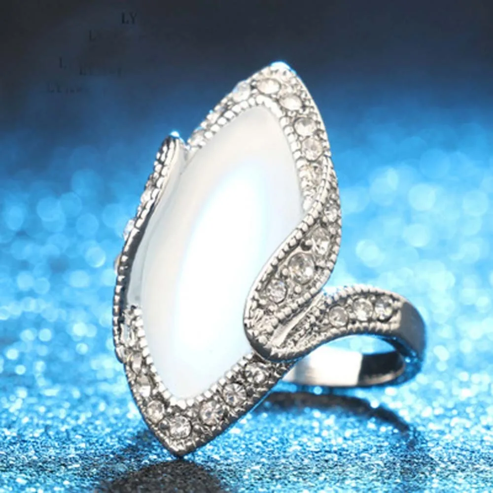 

New Arrival Big Opal Rings Rhinestone Finger Signet Ring For Women Engagement Jewelry Aneis Famale