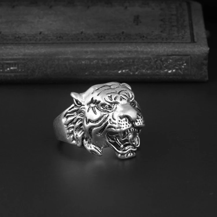 

Men's Jewelry with Titanium Steel Ring Personality Retro Ring