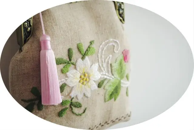Angelatracy вышивка портмоне, декорированное цветами и бахромой мешок мини-юбки с цветочным рисунком сумка антикварная сумка кошелек ручной работы Для женщин сумка вишня в цвету