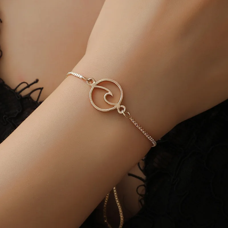 

2018 New pulseira feminina Fashion Simple Boho Beach jewelry bracelets for women 2019 gift Wave Pendant Charm bracelet femme Hot