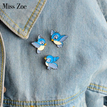 

3pcs/set Enamel blue bird pin Cartoon flying fledgling Animal Brooch Denim Jacket Pin Buckle Shirt Badge Gift for Kids