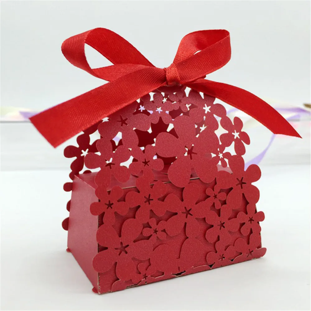 50 шт./лот, подарочная картонная коробка с цветочным узором, лазерная резка, полые подарки, упаковочные бумажные коробочки для гостей, товары для свадебной вечеринки