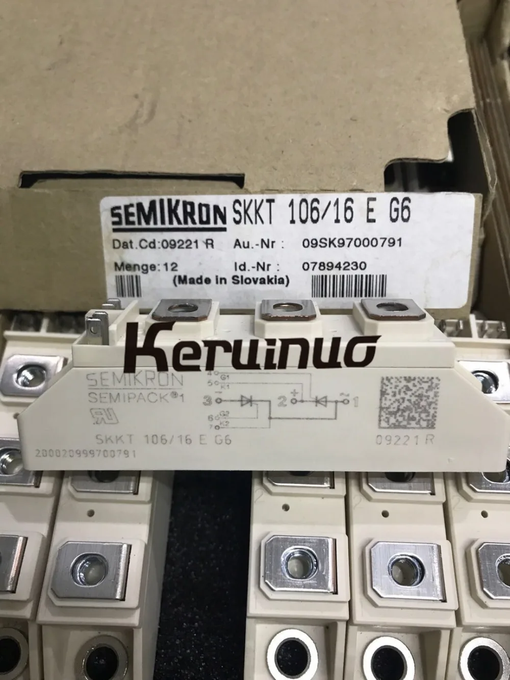 650961644390071230