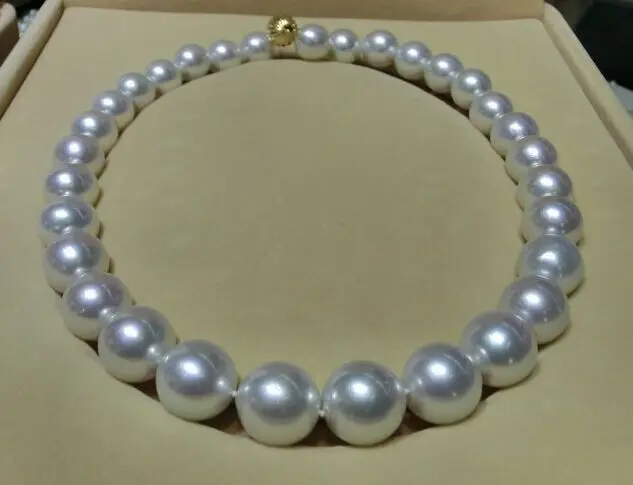 

Huge 18"13- Natural South Sea genuine white round nuclear pearl necklace AA+