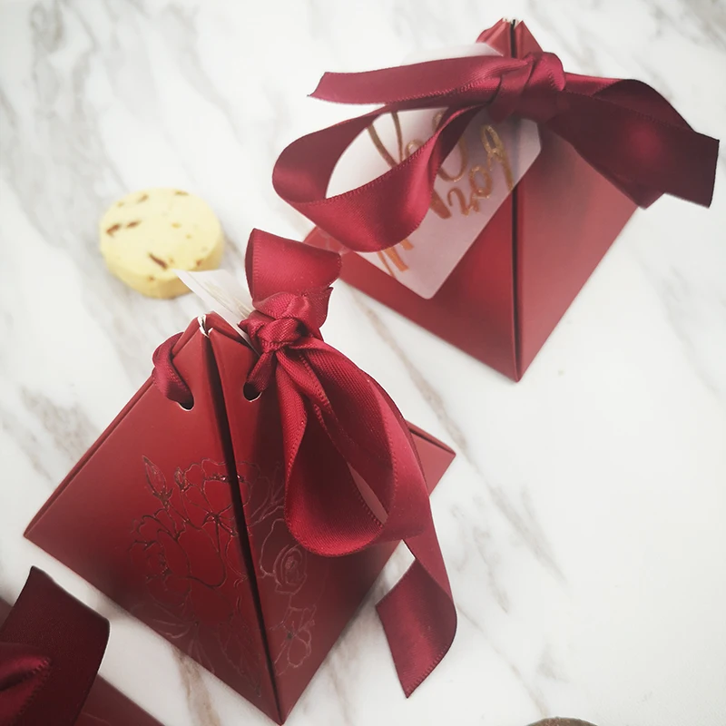 Треугольная пирамида конфетная коробка со свадебными сувенирами и подарочными коробками шоколадная коробка из под конфеты подарочные коробки вечерние подарки на день рождения