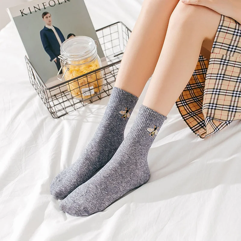 Bee Embroidery Women Socks Cotton Female Fashion Solid Color Harajuku Cute Funny Socks Warm Winter Short Socks