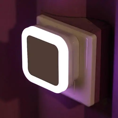 

Automatic LED Night Light Plug In And Energy Saving Light Dark Sensor Wall Lamp Night Lights