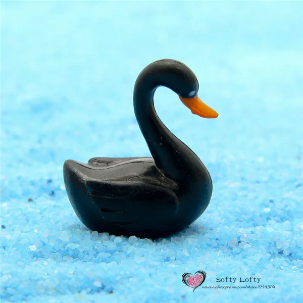 Black White Swan Mini Figures - 4