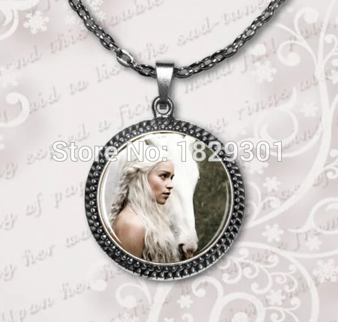 

New Real Collares Collier Game Of Thrones Necklace Khaleesi Horse Mother Of Dragon Pendant Glass Dome Jewelry Silver Chain HZ1