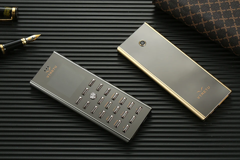 Роскошный маленький металлический корпус с мини-картой и двумя sim-картами, сотовый телефон, GSM, для пожилых, русская клавиатура, тонкий кнопочный мобильный телефон cectdigi V01