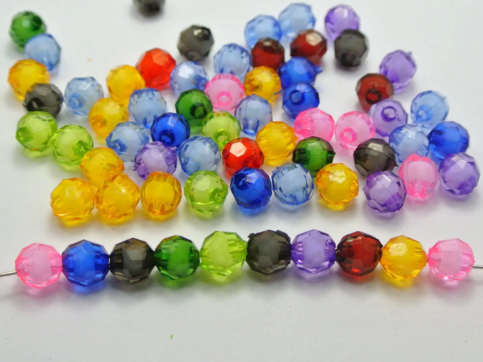200 Mixed Color Acrylic Faceted Round Beads 8mm "Bead in Bead"in Beads