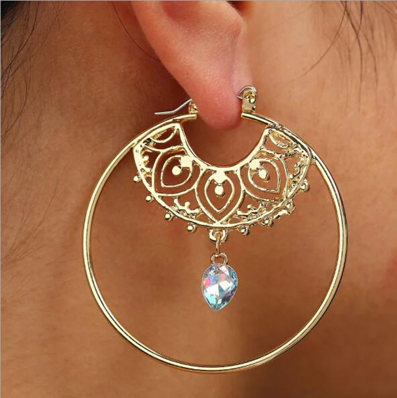 

SexeMara Vintage Trendy Gold Color Hoop Earrings Women Bohemian Crystal Statement Geometry Round Creole Earring Pierce Jewelry