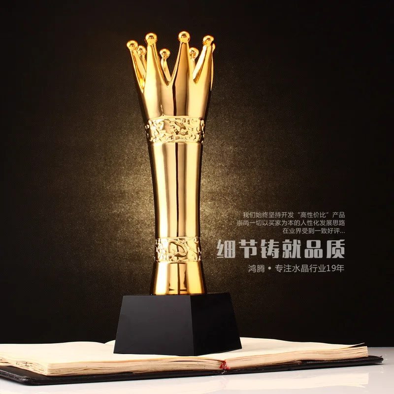 

High-Grade Resin Crown Trophy Custom Metal Trophies Creative Model Souvenirs Logo can Custom Made