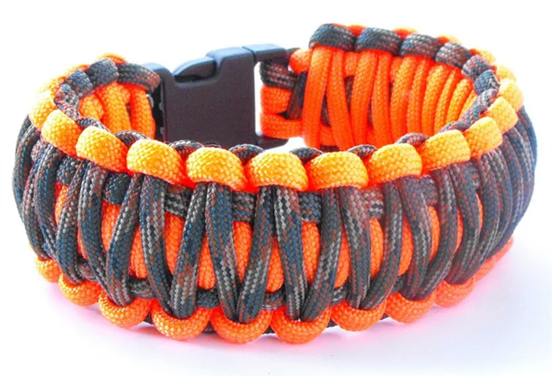 double-King-Cobra-Paracord-Survival-Bracelet-550-lb-tested-cord-Wrist-Sizes-Reversable-Climbing-Camping-survival (5)