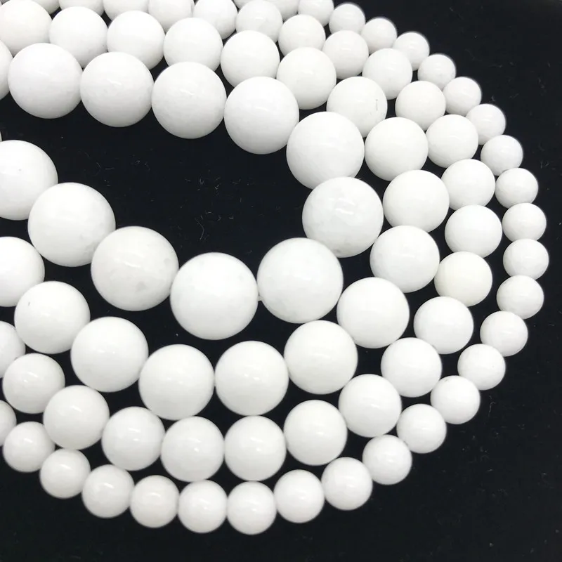 белый круглый камень