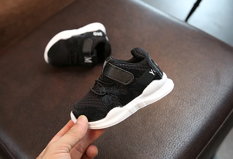 4409781695_1053395489