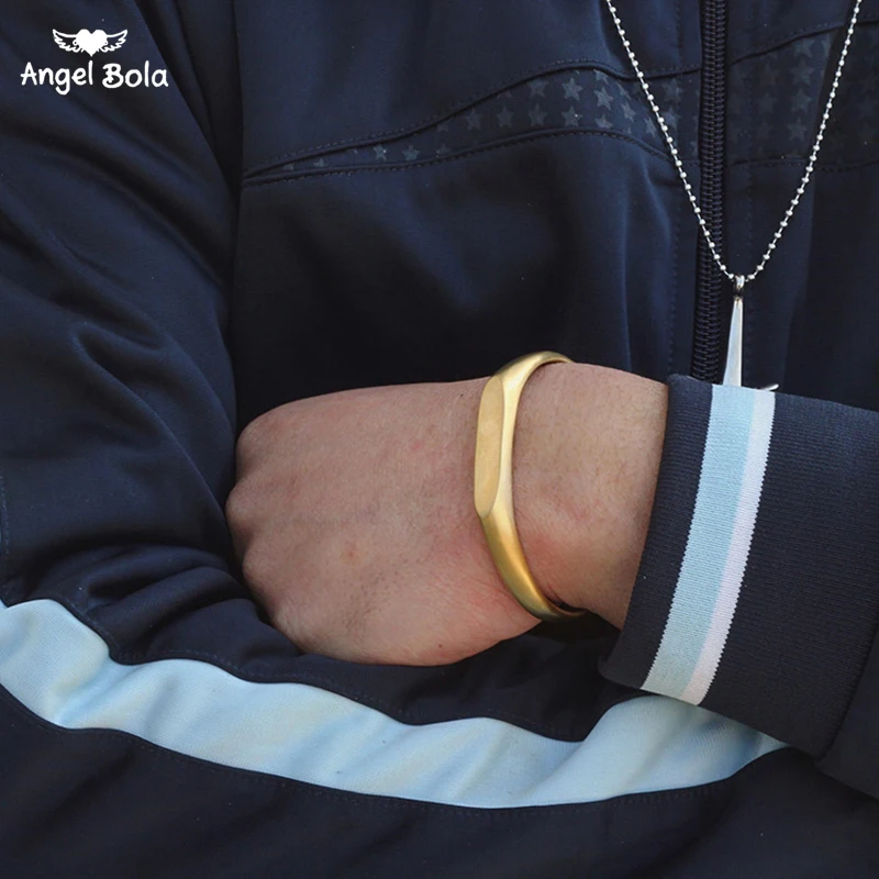 

Retro Cast Titanium Steel Couple Bracelet Men and Women Simple Fashion Opening Fashion Bracelet Free Shipping