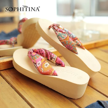 

SOPHITINA Comfortable Women Slippers Fashion Outside Floral Flip Flops Shoes Summer Flat With High Quality Ladies Slippers MO100