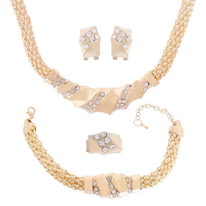 

2018 Gold Jewelry Sets Necklace Bracelet Ring Earrings African Coral Beads Jewelry Sets Nigerian Wedding Jewelry Accessories