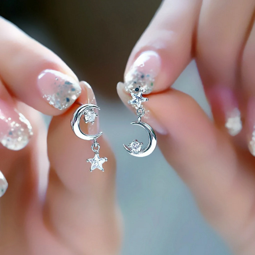 

2019 1 Pair Unique Girl Star Moon Asymmetry Earrings Women Sparkling Shining Crystal Rhinestones Ear Rings Gift Jewelry