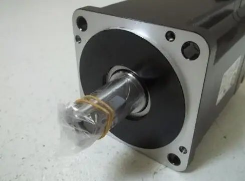 

new and original servo motor SGMJV-01A3A61