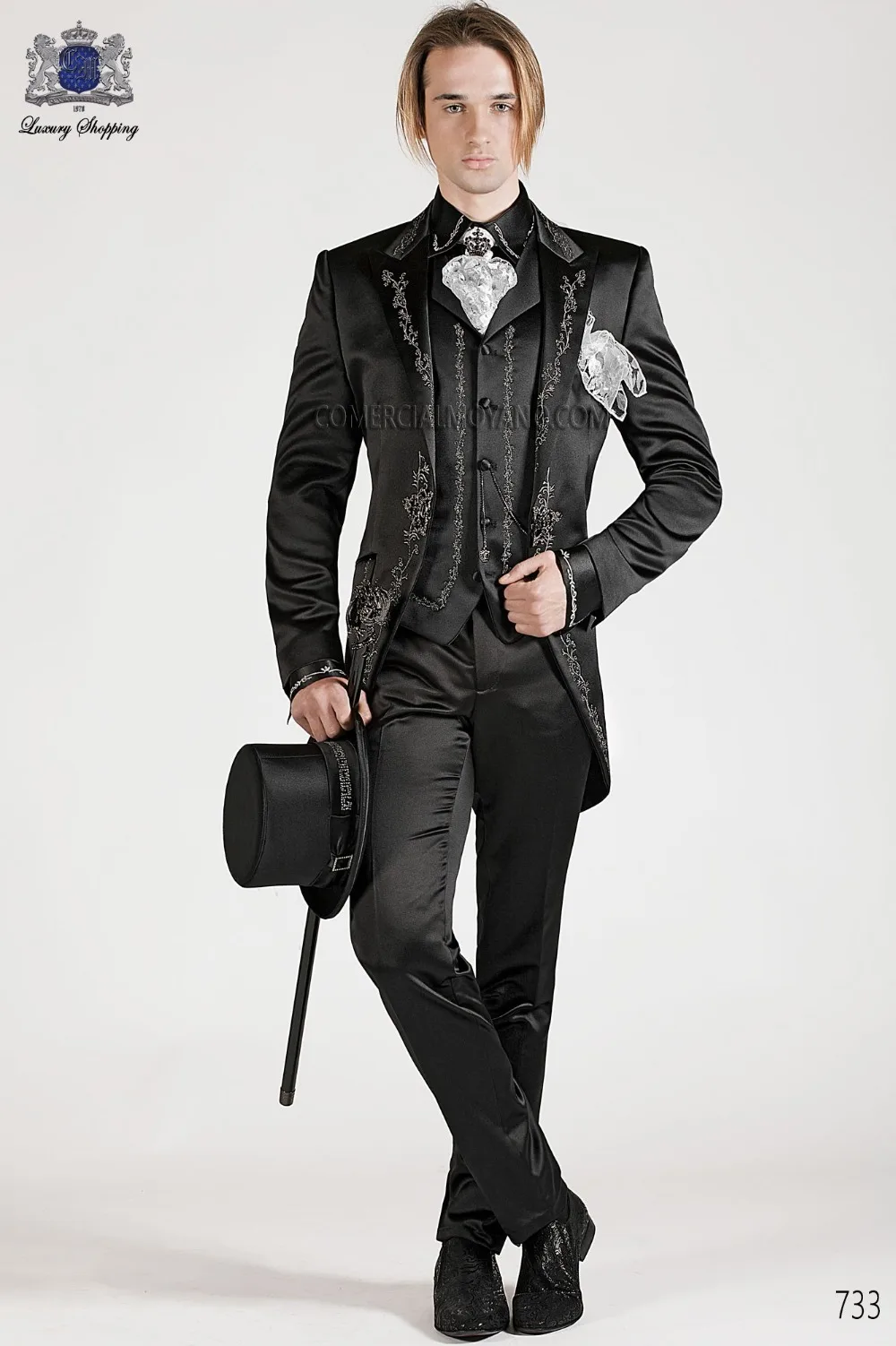 Cheap Suits Black Suits Embroidery Mens Wedding Suits Groom Tuxedo Formal Suits 