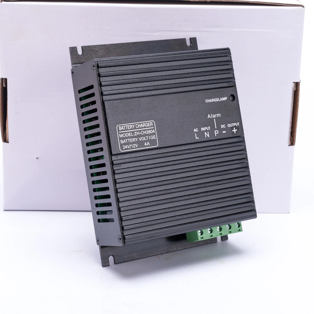 Generator Intelligent Battery Charger 4A 12V 24V by manual switchingin
