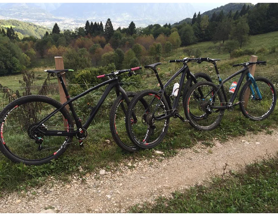 Top Thrust 2017 pink 27.5er Carbon Suspension Bicycle Mountain Bike Carbon MTB Frame Complete mtb Bike 15/17/19inch 29er bikes 26 Top Thrust 2017 pink 27.5er Carbon Suspension Bicycle Mountain Bike Carbon MTB Frame Complete mtb Bike 15/17/19inch 29er bikes 26