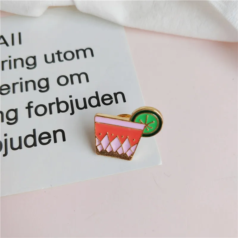 Модная летняя брошь в форме сока напитка попугая птицы цветная Коктейльная