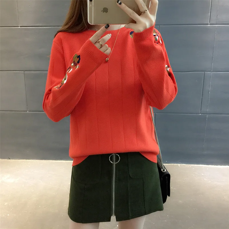 2018 Autumn and Winter Women Sweater and Pullovers Leisure Female Flowers Embroidered Patch Knitted Sweater LJ1013