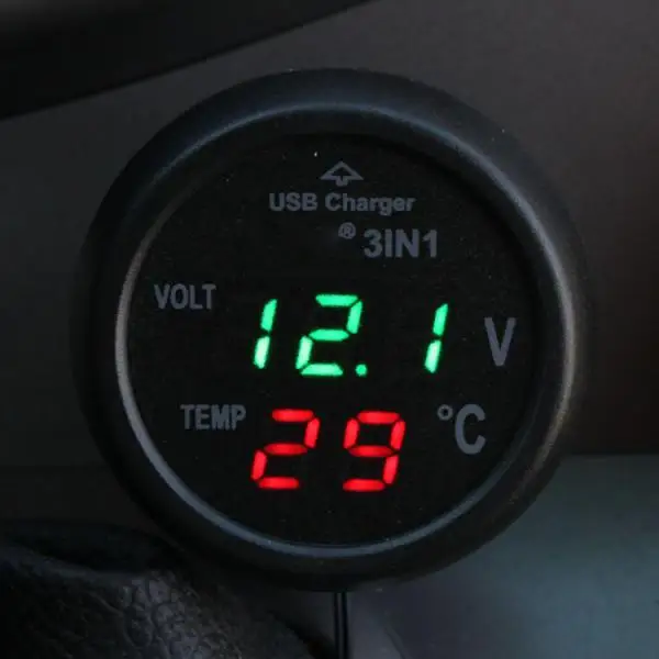3in1 автомобиля 12V 24V Зеленый светодиодный цифровой вольтметр, термометр, USB Зарядное устройство гнездо для автомобильного прикуривателя plug and play