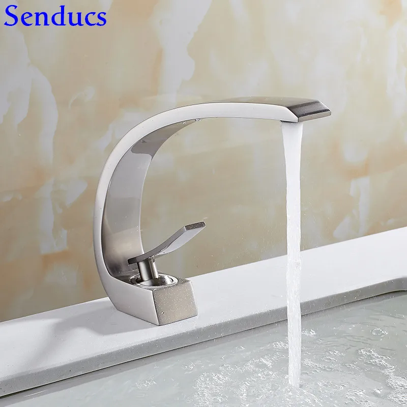 

Senducs Brushed Kitchen Faucet Newly Design Brass Kitchen Sink Faucet 360 Rotation Hot Cold Water Tap Chrome Water Faucet