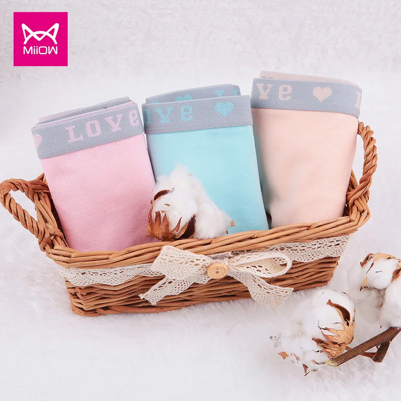 

2019 new women seamless cotton underwear breathable cotton antibacterial middle waist stripe lace side ladies triangle briefs