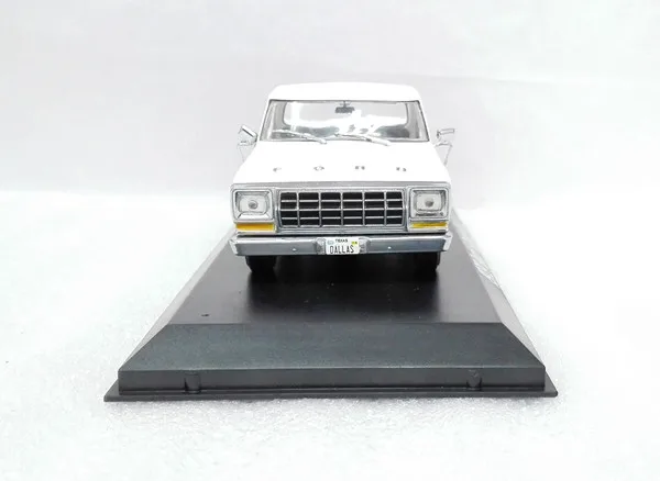 Зеленый светильник 1:43 1979 Ford f-серия грузовик бутик сплава игрушки для детей Детские игрушки модель оригинальная коробка