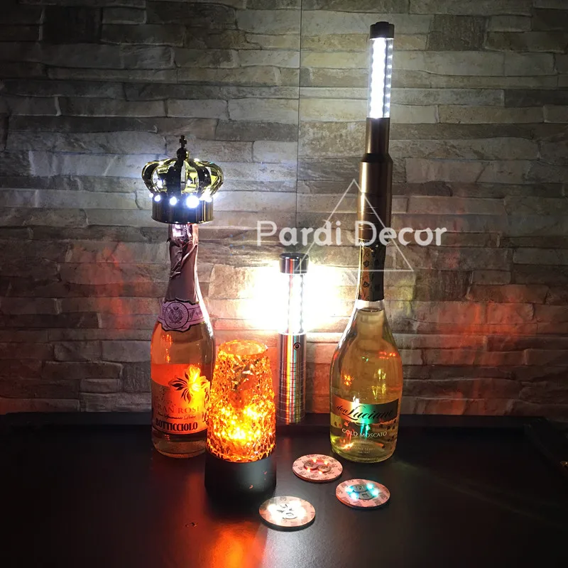 Горячая мигающий шампанское Топпер ночной клуб, светодиодный бутылки Батон электронная Sparkler бутылки мерцающий Свадебные/вечерние украшения