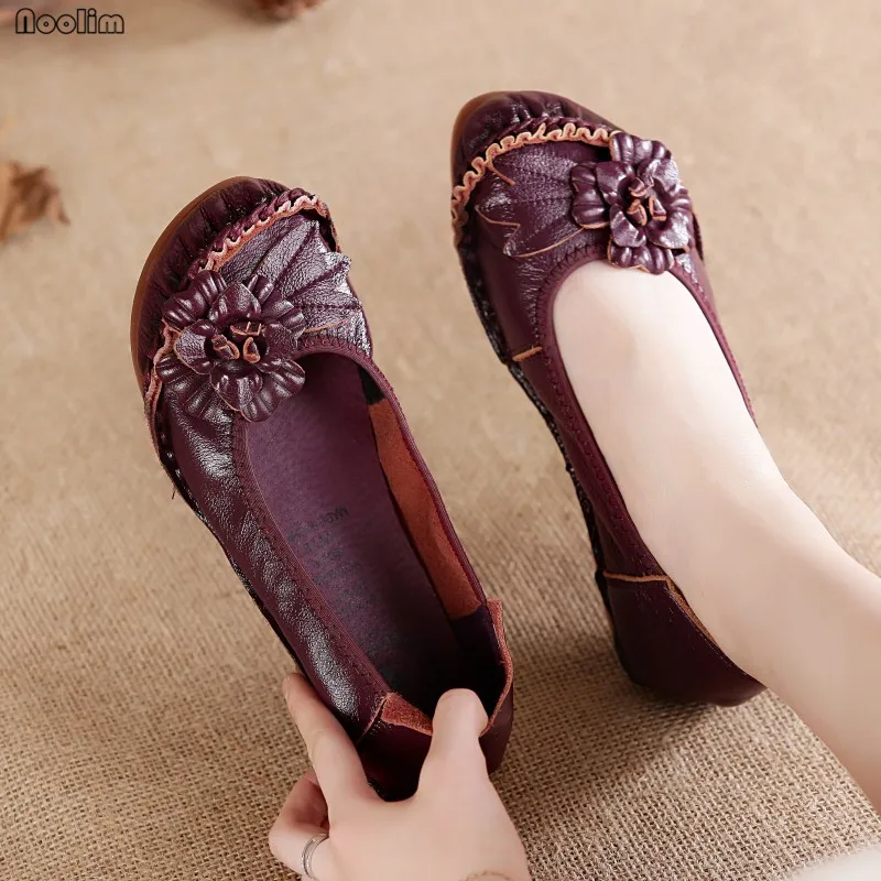 

Spring Retro Genuine Leather Women Casual Flower Single Shoes Round Toe Shallow Mouth Soft Bottom Comfortable Women Flats