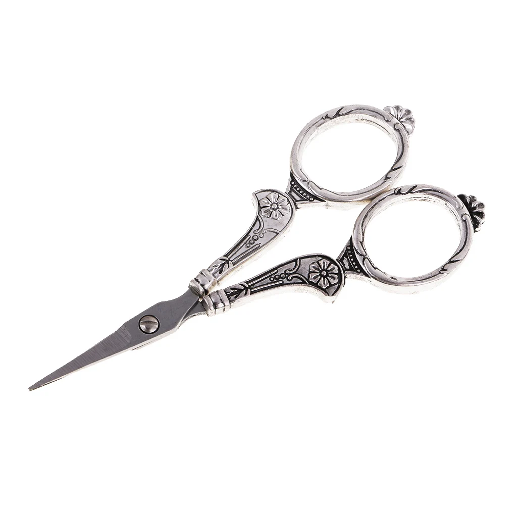 5 Pieces European Vintage Sewing Kit with Scissor Thimble Needle Case Threaders