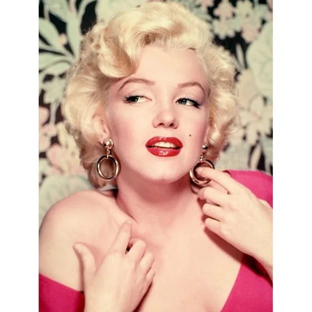 Zhui-star-5d-diy-diamond-embroidery-Marilyn-Monroe-diamond-painting-Cross-Stitch-full-square-drill-Rhinestone.jpg_640x640