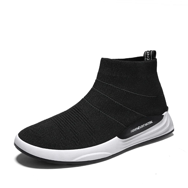 socks and sneakers trend