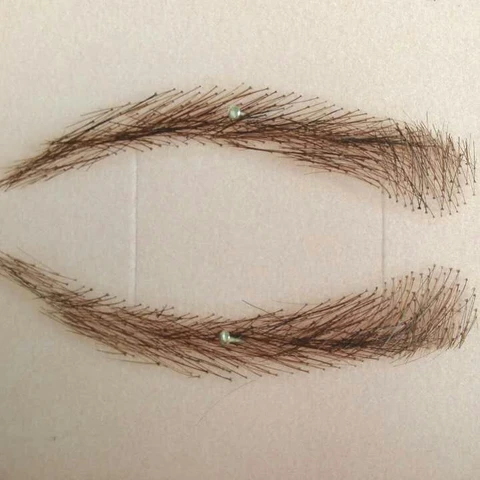 Par de Mão Feito Cabelo Humano Sobrancelha Falsa 003 Cor Marrom Claro Artesanal Suíço Laço Invisível Realidade um