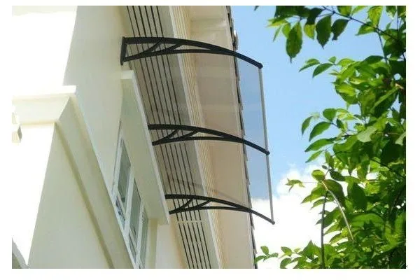 DS60400-P 60x400 см глубина: 60 ширина: 400 прозрачные поликарбонатные листы и черный цвета