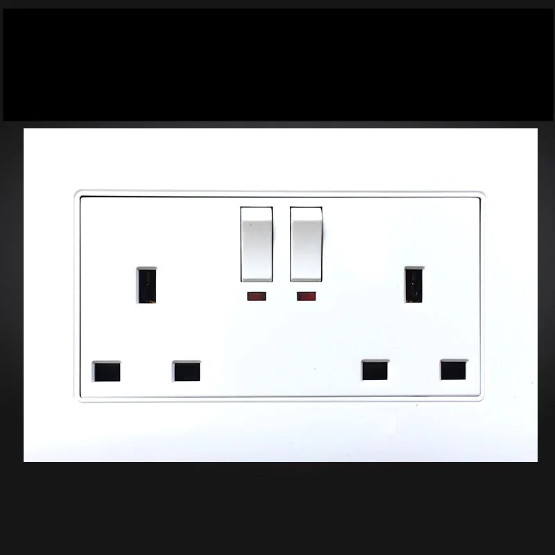 

Wall Power Dual UK Socket Plug Grounded, 13A British Standard Electrical Double Outlet Switch 147 mm * 90mm With Indicator