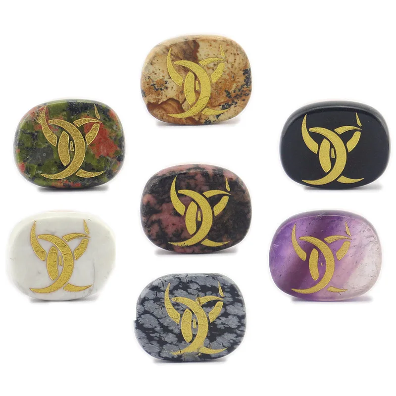 

Natural crystal religious symbols in Europe and America, the Angle of the Nordic power of Odin, the protoss high god
