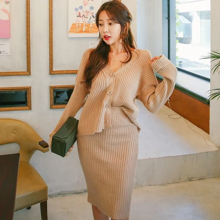 

Autumn Winter Women Knitted 2 Pieces Sets Casual Single Breasted Cardigan And Elastic Waist Skirt Open Stitch Sweater Suits