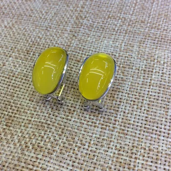 

S925 pure silver inlaid natural Madagascar marrow simple ear button